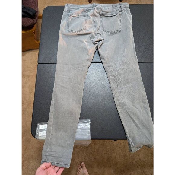 CAbi Black Jeans Women's - Picture 3 of 6